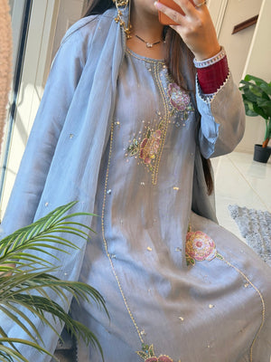 SN-04 - Sham-e-Noor - Grusha khurana Label