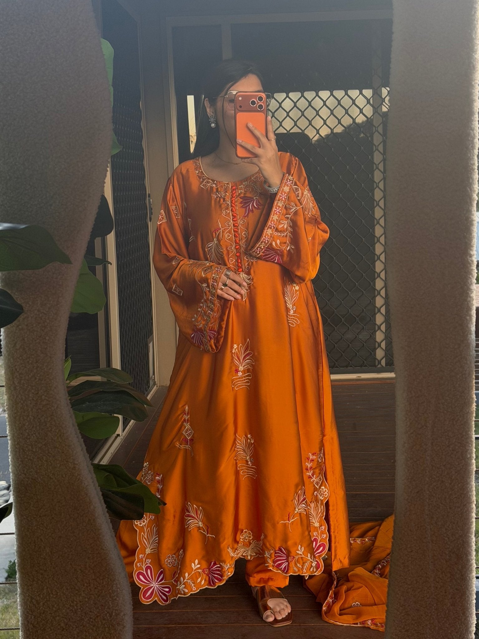 RN-01 - Rang-e-Nayaab - Grusha khurana Label