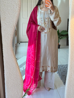 SN-05 - Sham-e-Noor - Grusha khurana Label