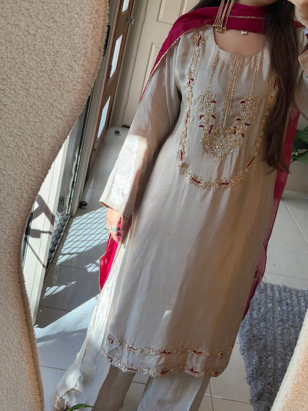SN-05 - Sham-e-Noor - Grusha khurana Label